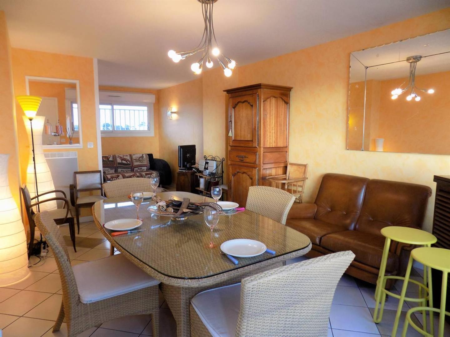 Royan - Pleine Vue Mer Pour Cet Appartement Classe 2 Etoiles - Les Tamaris Экстерьер фото