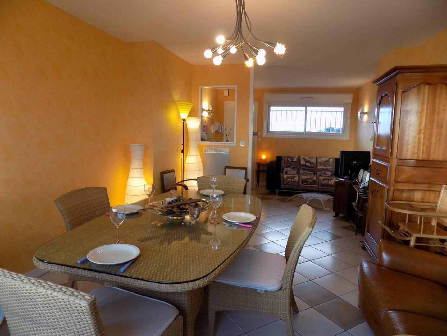 Royan - Pleine Vue Mer Pour Cet Appartement Classe 2 Etoiles - Les Tamaris Экстерьер фото