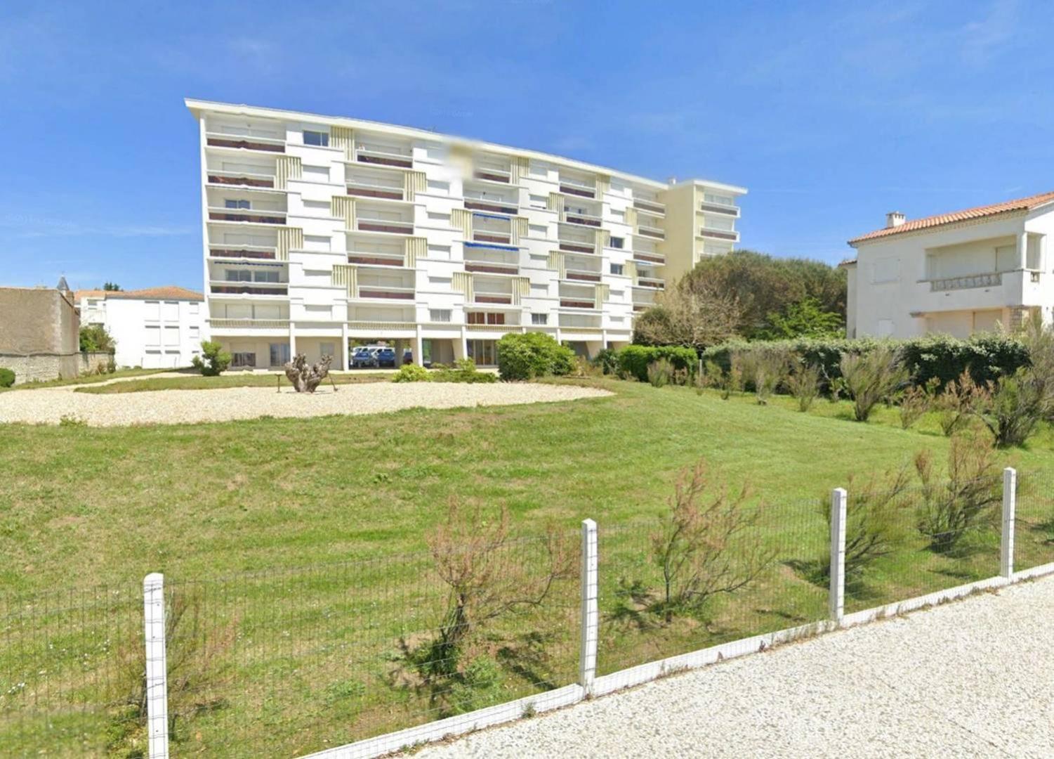 Royan - Pleine Vue Mer Pour Cet Appartement Classe 2 Etoiles - Les Tamaris Экстерьер фото